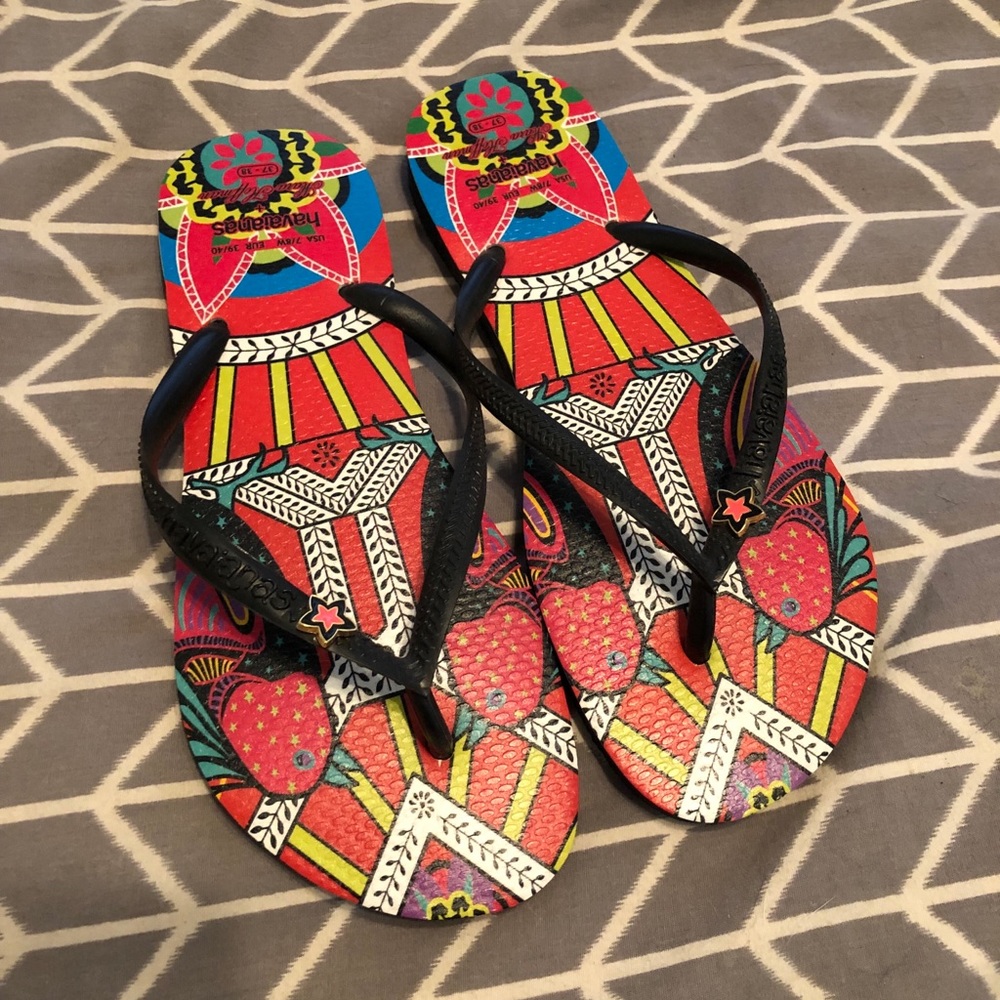 NWOT Havaianas flip flops